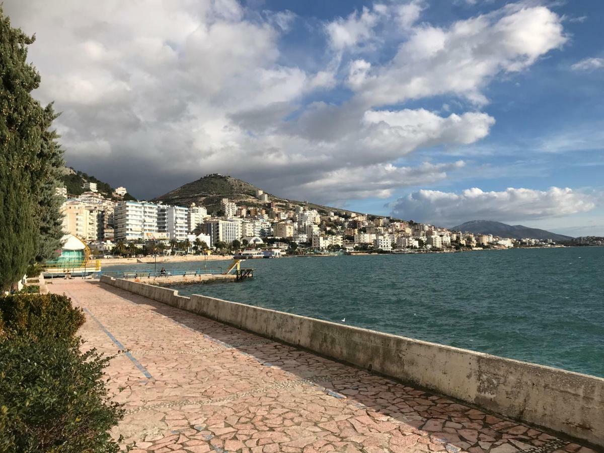 Bella Apartment Sarandë Esterno foto